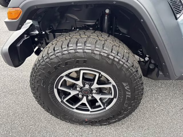 2026 Anvil Clearcoat Jeep Gladiator Rubicon 4X4 Truck