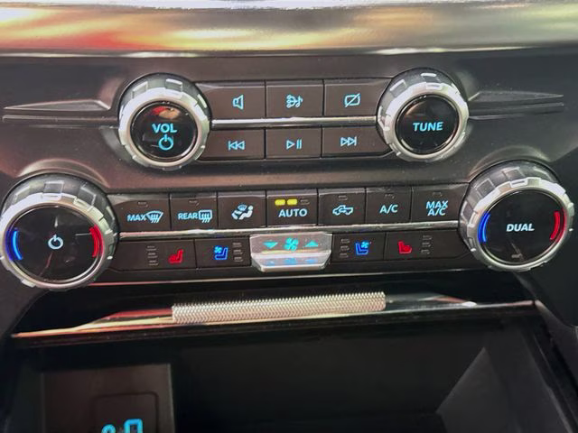 2023 Black Metallic Ford F-150 Lariat 4X4 Truck