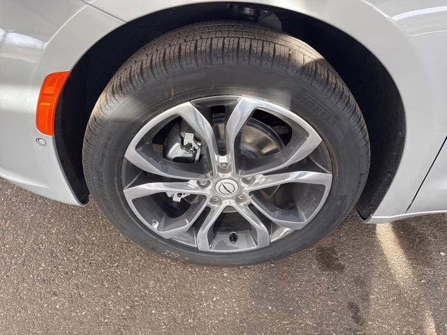 2026 Silver Mist Clearcoat Chrysler Pacifica Pinnacle FWD Van