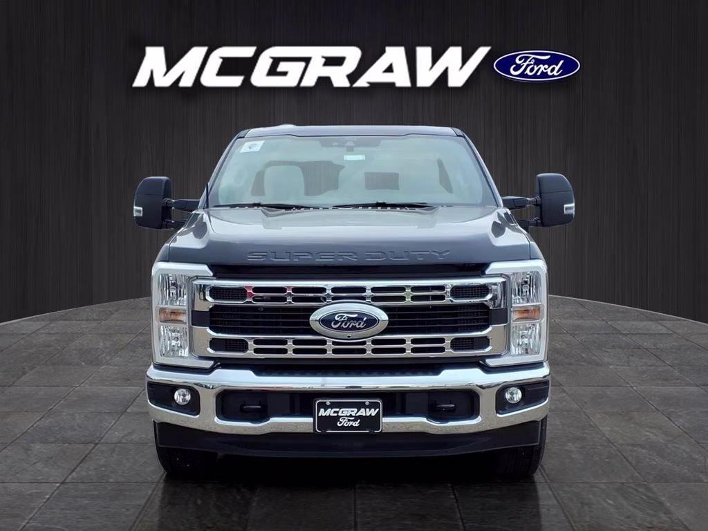 2026 Agate Black Metallic Ford F-350 XLT RWD Truck