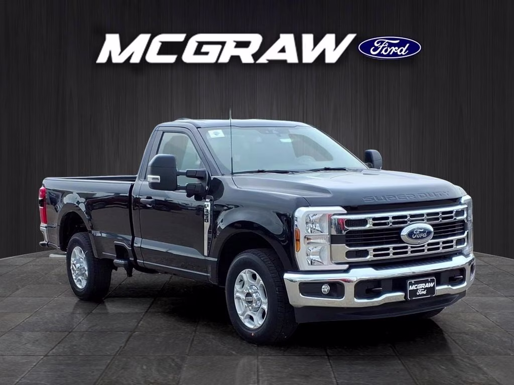 2026 Agate Black Metallic Ford F-350 XLT RWD Truck