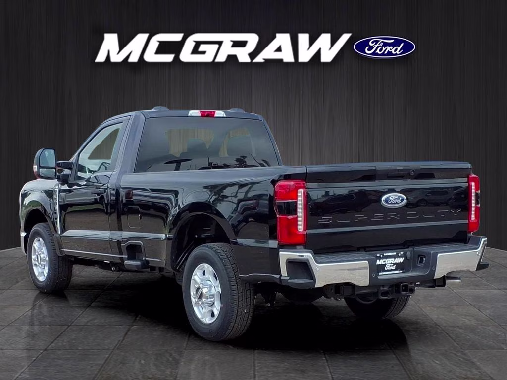 2026 Agate Black Metallic Ford F-350 XLT RWD Truck