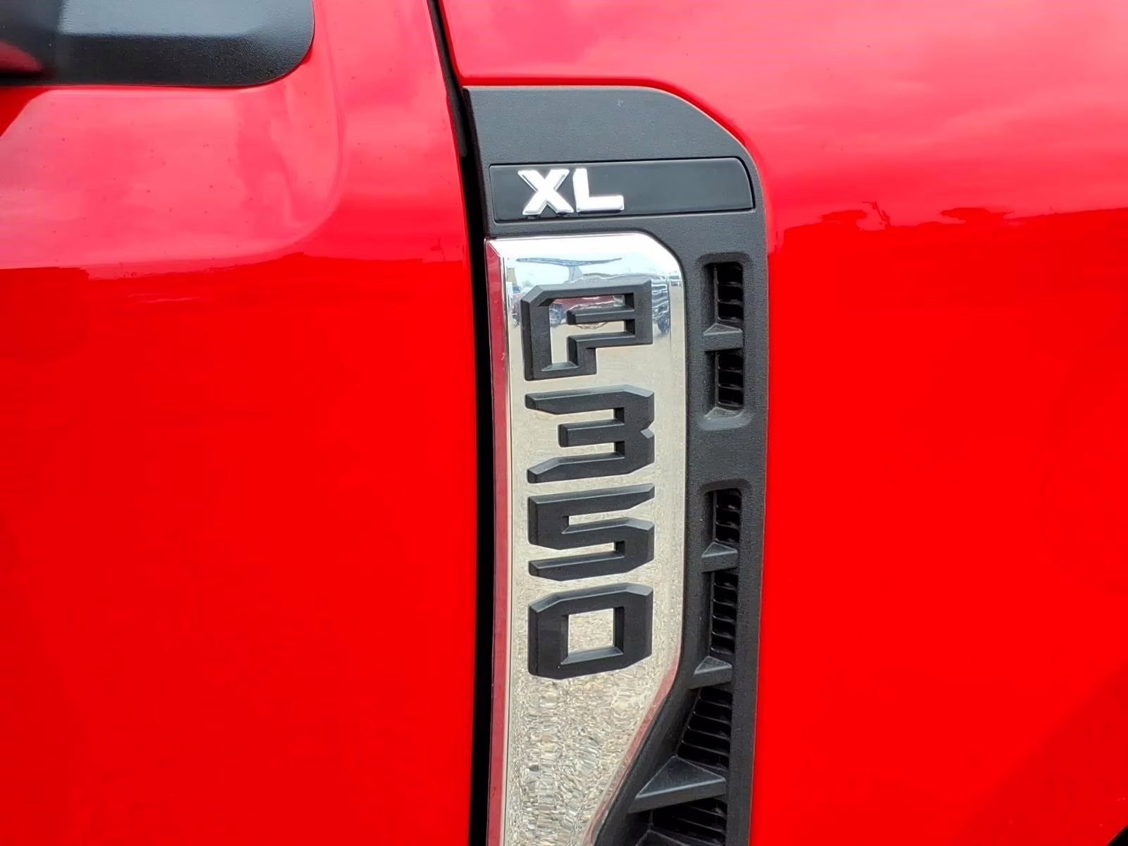2026 Race Red Ford Super Duty F-350 SRW XL RWD Truck