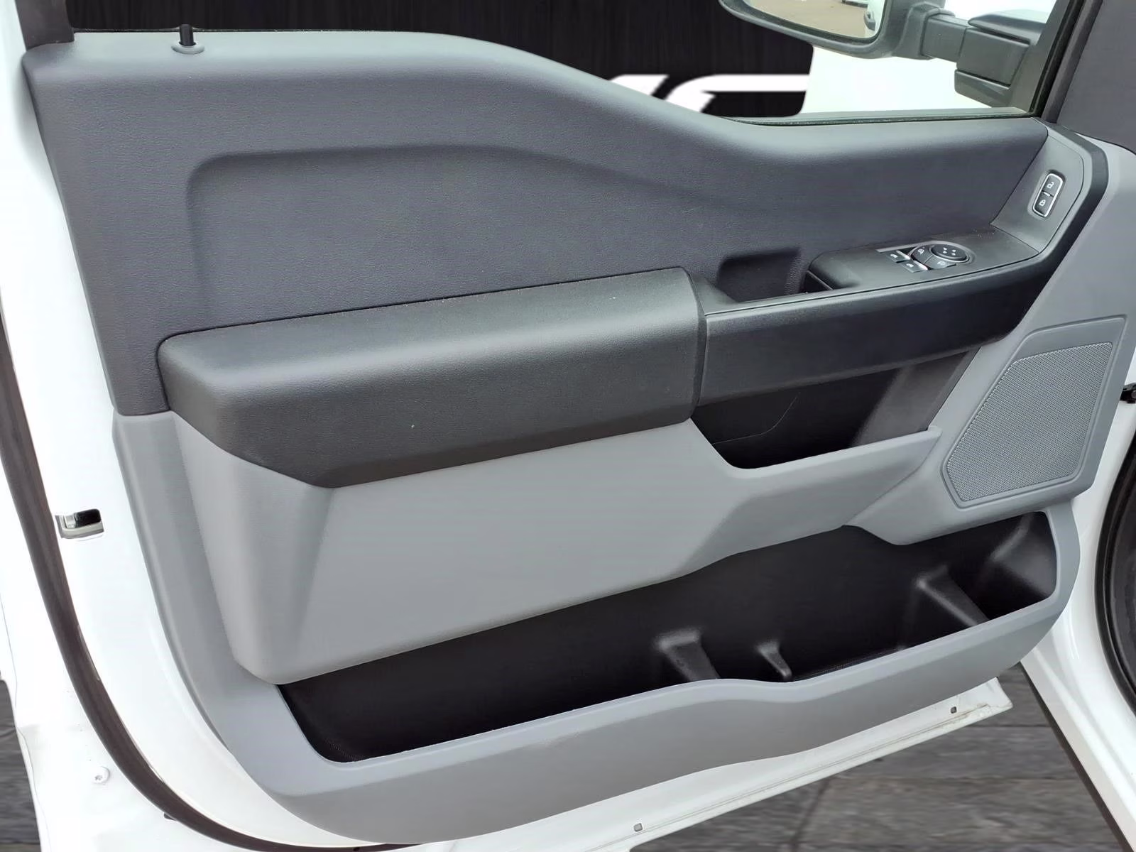 2026 Oxford White Ford Super Duty F-350 SRW XL RWD Truck