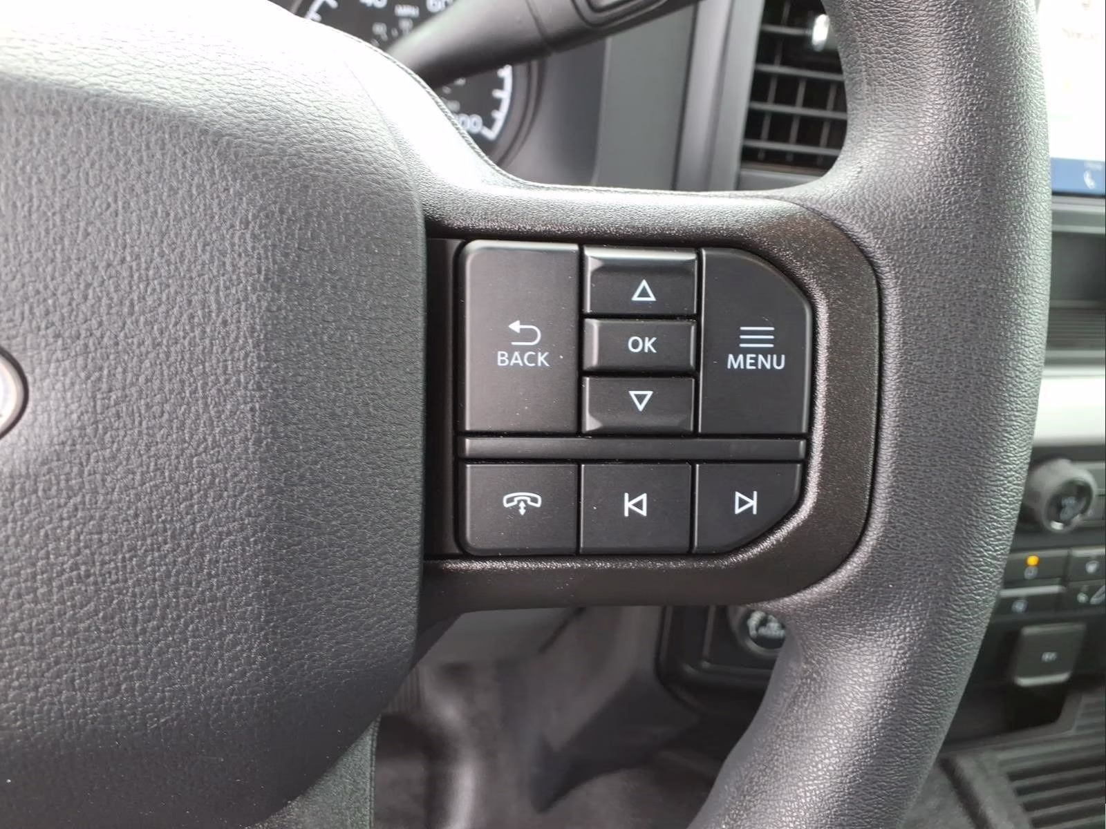 2026 Oxford White Ford Super Duty F-350 SRW XL RWD Truck