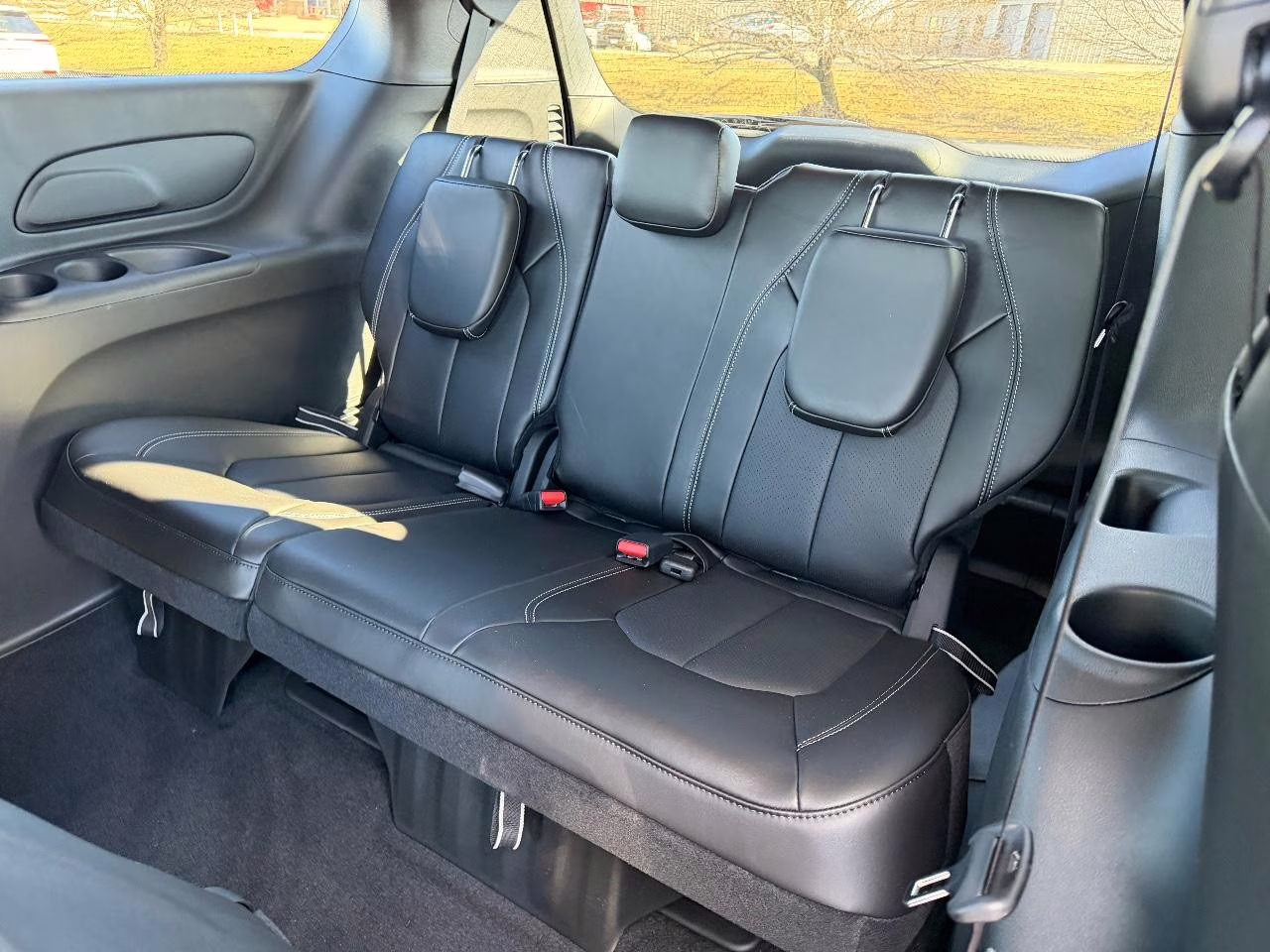 2026 Silver Mist Clearcoat Chrysler Pacifica Select FWD Van