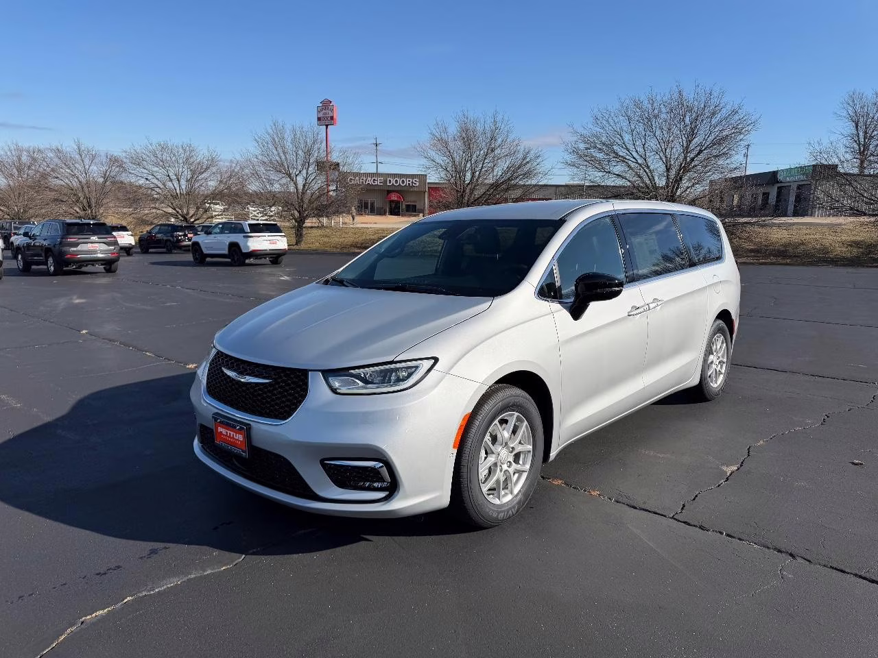 2026 Silver Mist Clearcoat Chrysler Pacifica Select FWD Van