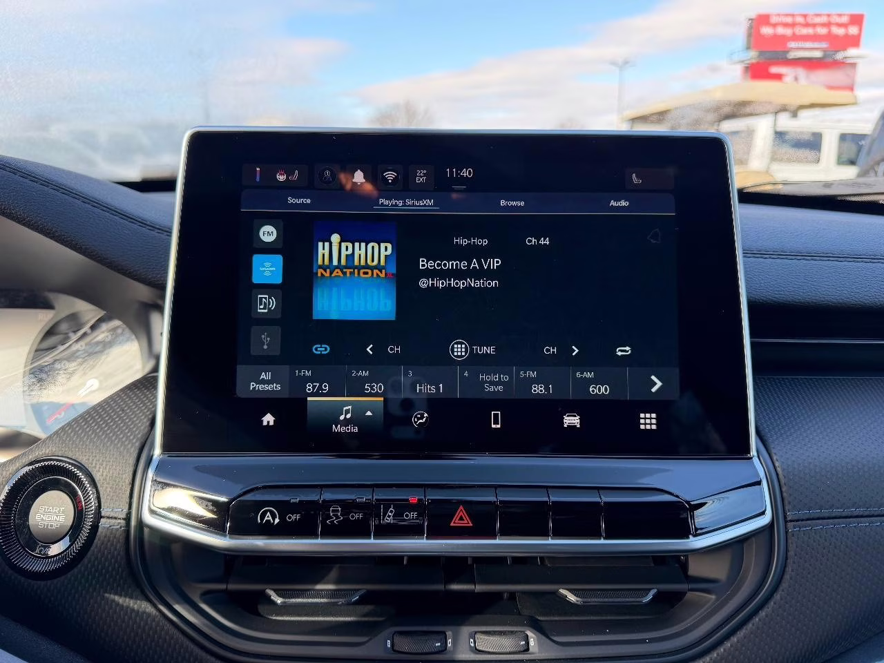 2026 Diamond Black Crystal Pearlcoat Jeep Compass Latitude 4X4 SUV