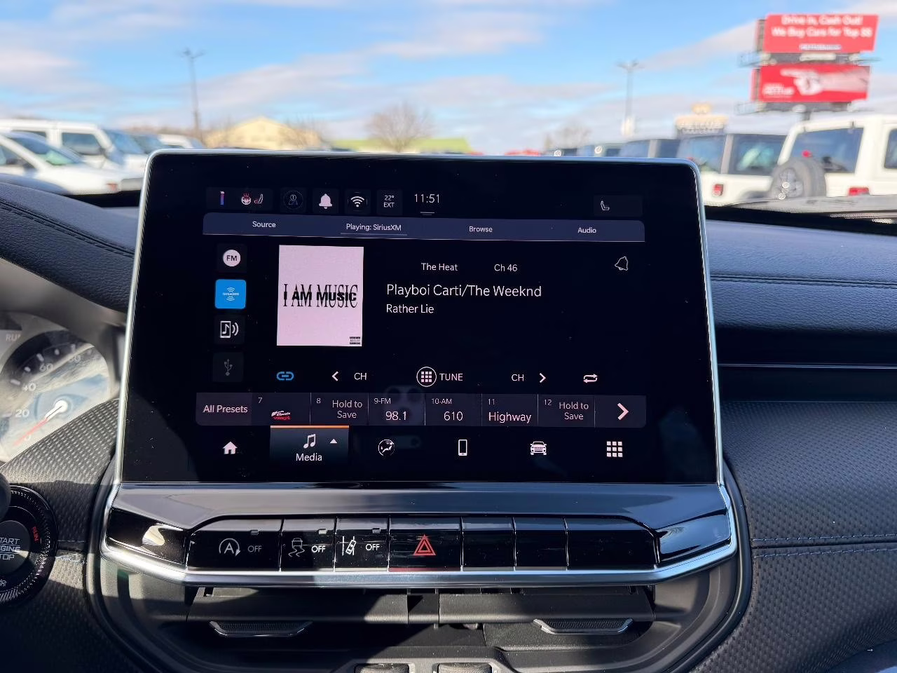 2026 Bright White Clearcoat Jeep Compass Latitude 4X4 SUV