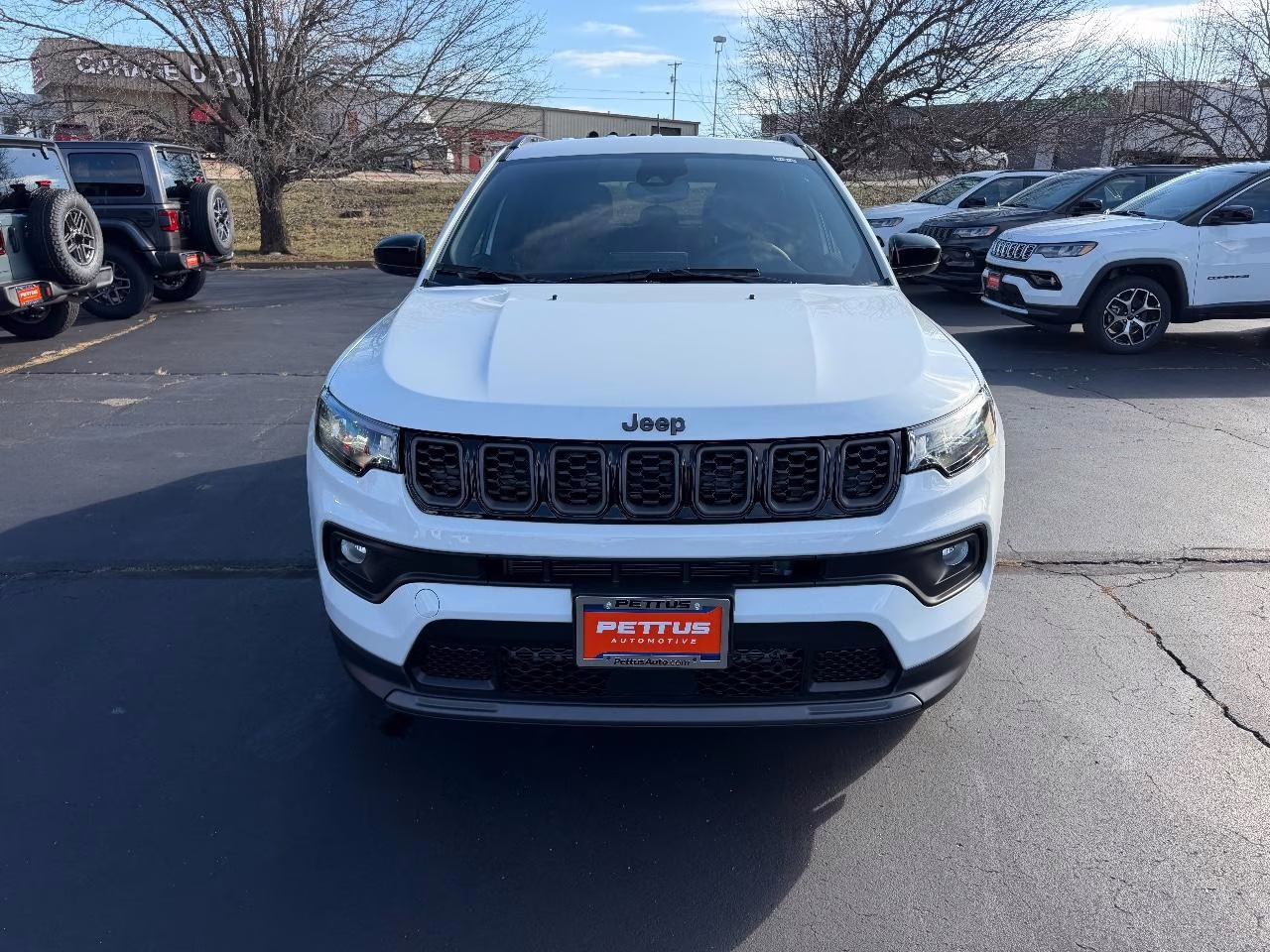 2026 Bright White Clearcoat Jeep Compass Latitude 4X4 SUV