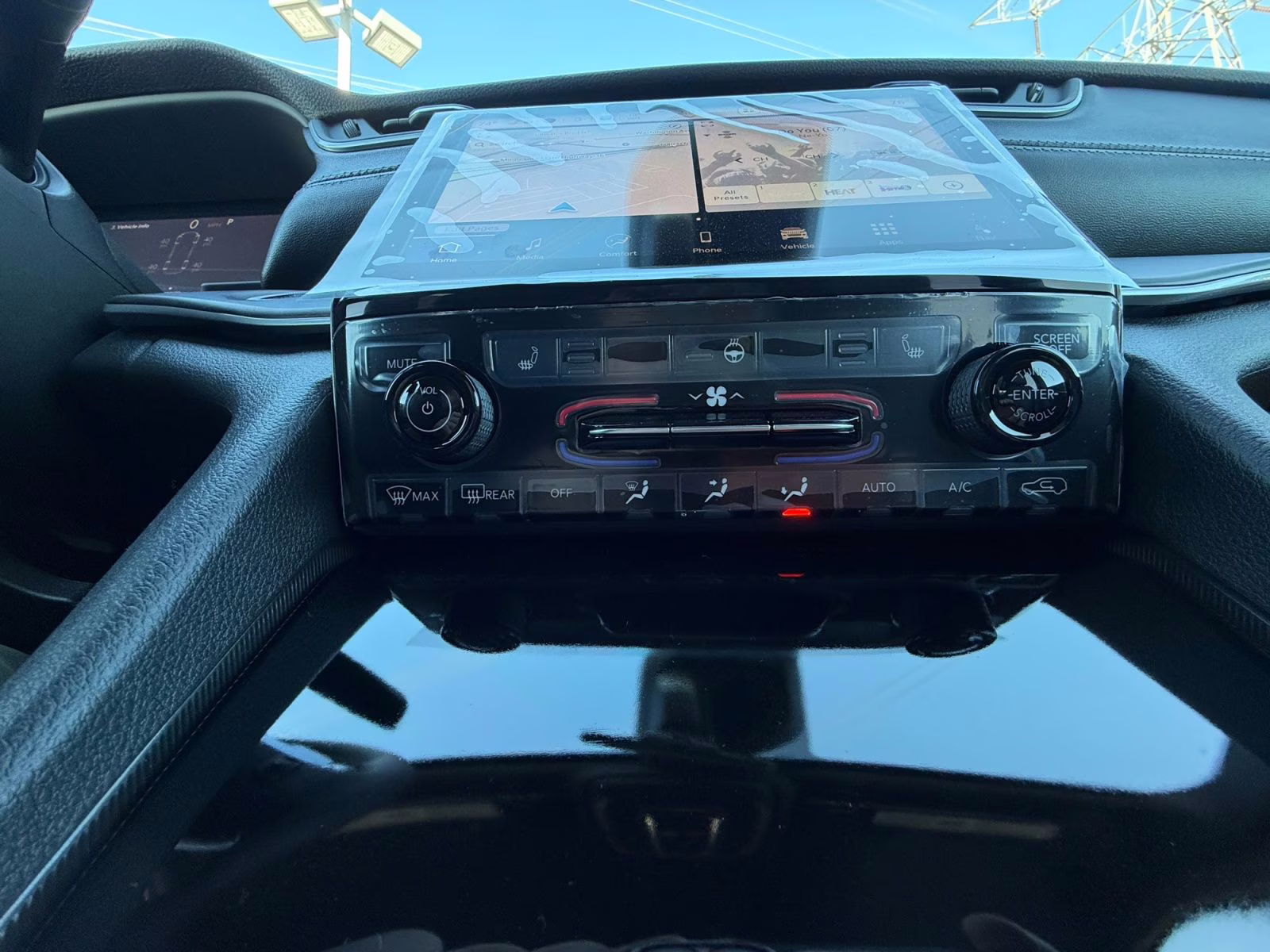 2025 Bright White Clearcoat Jeep Grand Cherokee L Limited 4X4 SUV