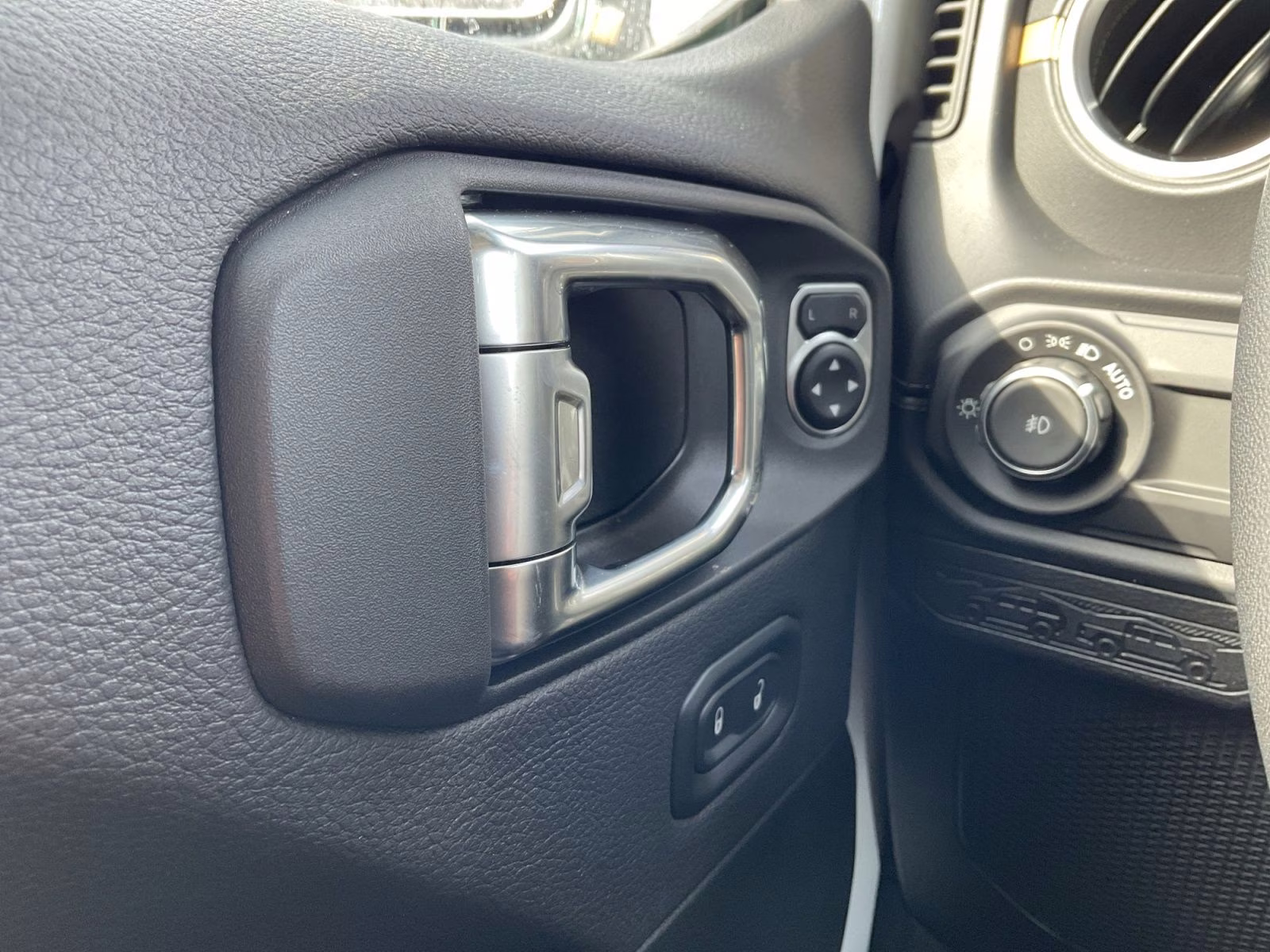 2026 bright white clearcoat Jeep Wrangler Sahara 4X4 SUV