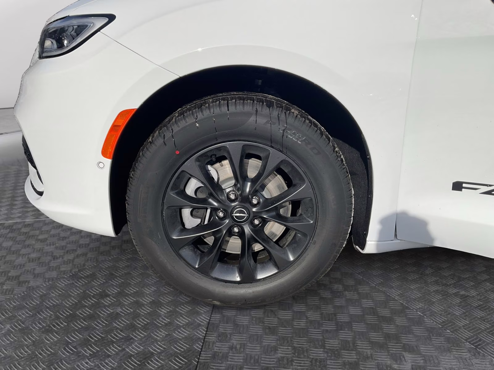 2026 Bright White Clearcoat Chrysler Pacifica Select AWD Van