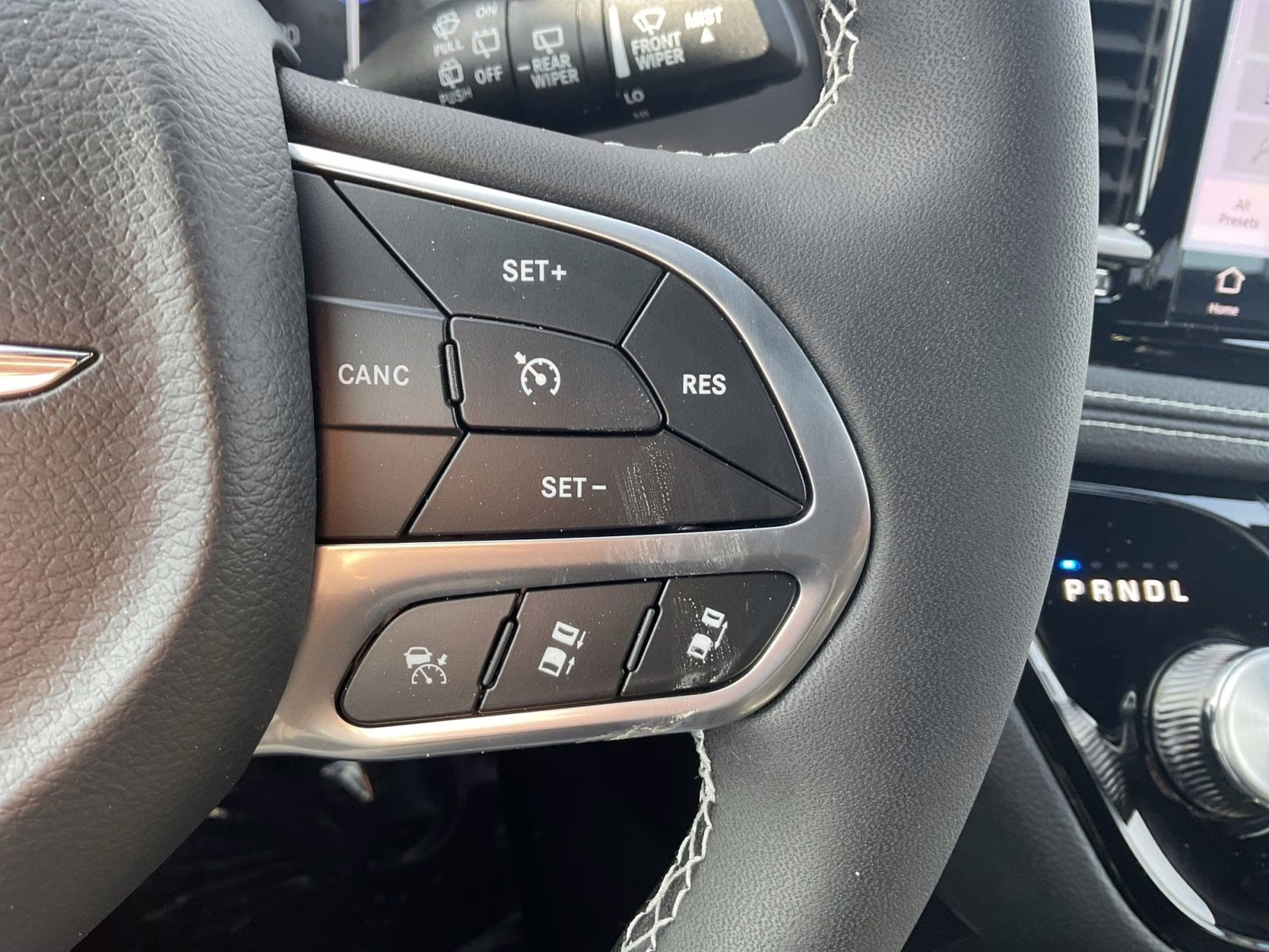 2026 Bright White Clearcoat Chrysler Pacifica Select AWD Van