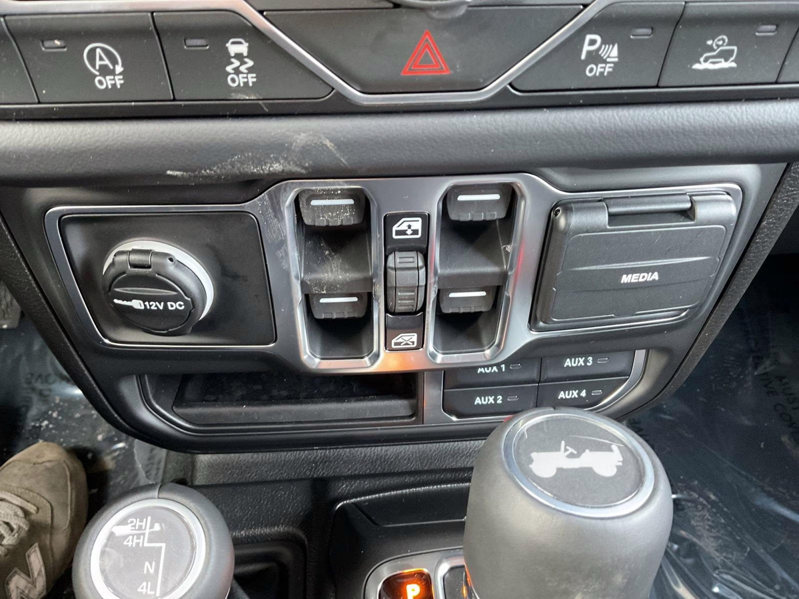 2026 bright white clearcoat Jeep Wrangler Sahara 4X4 SUV