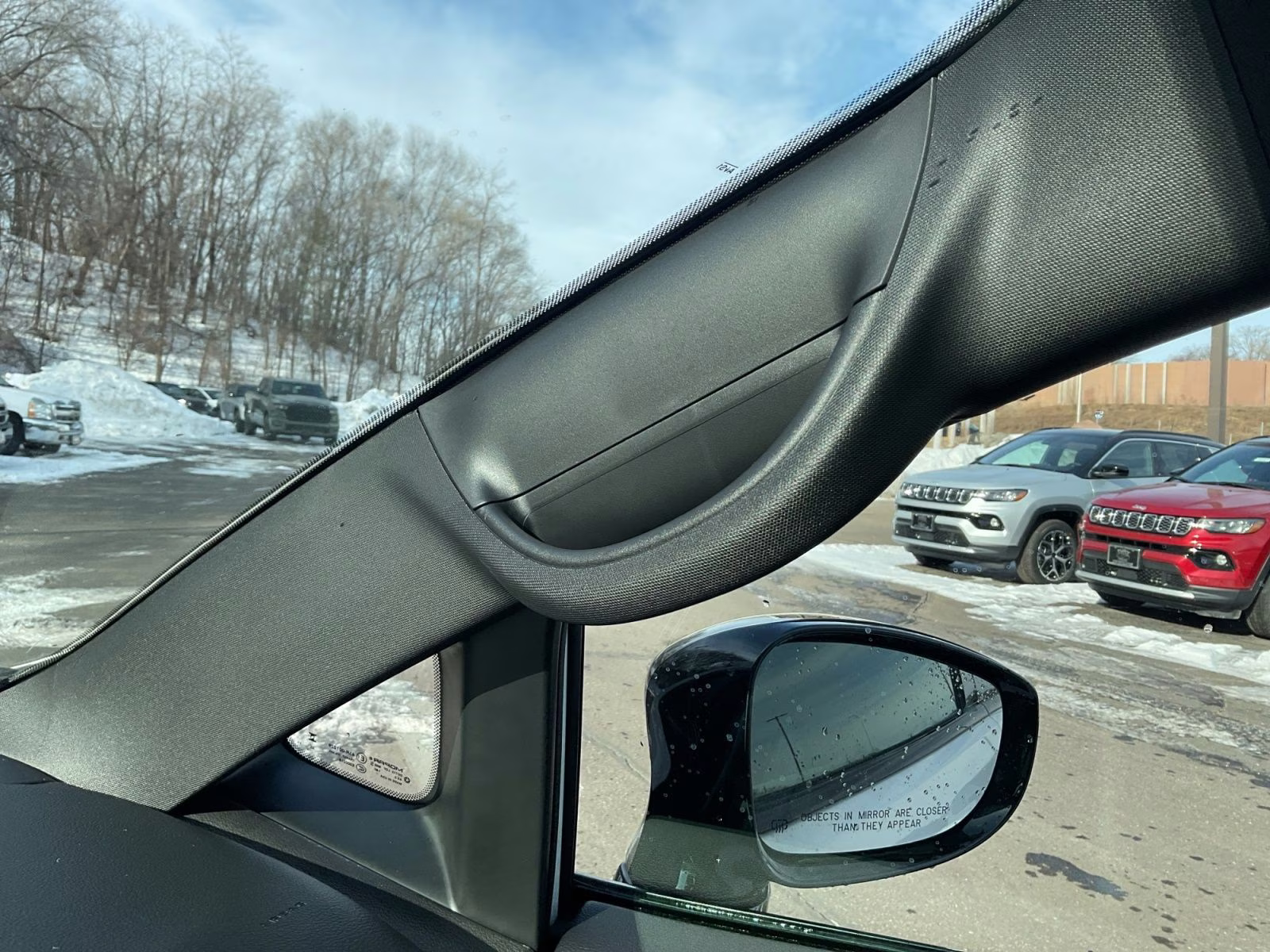 2026 Bright White Clearcoat Chrysler Pacifica Select AWD Van