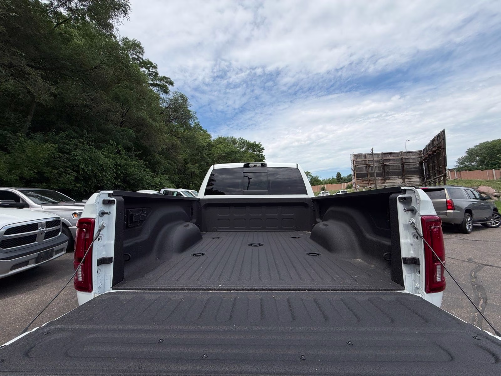 2026 Bright White Clearcoat Ram 3500 Big Horn 4X4 Truck