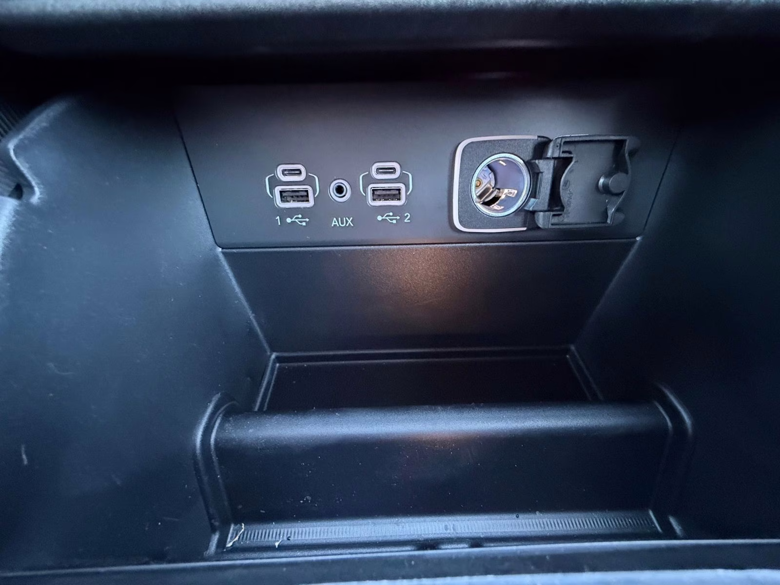 2025 Bright White Clearcoat Jeep Grand Cherokee L Limited 4X4 SUV