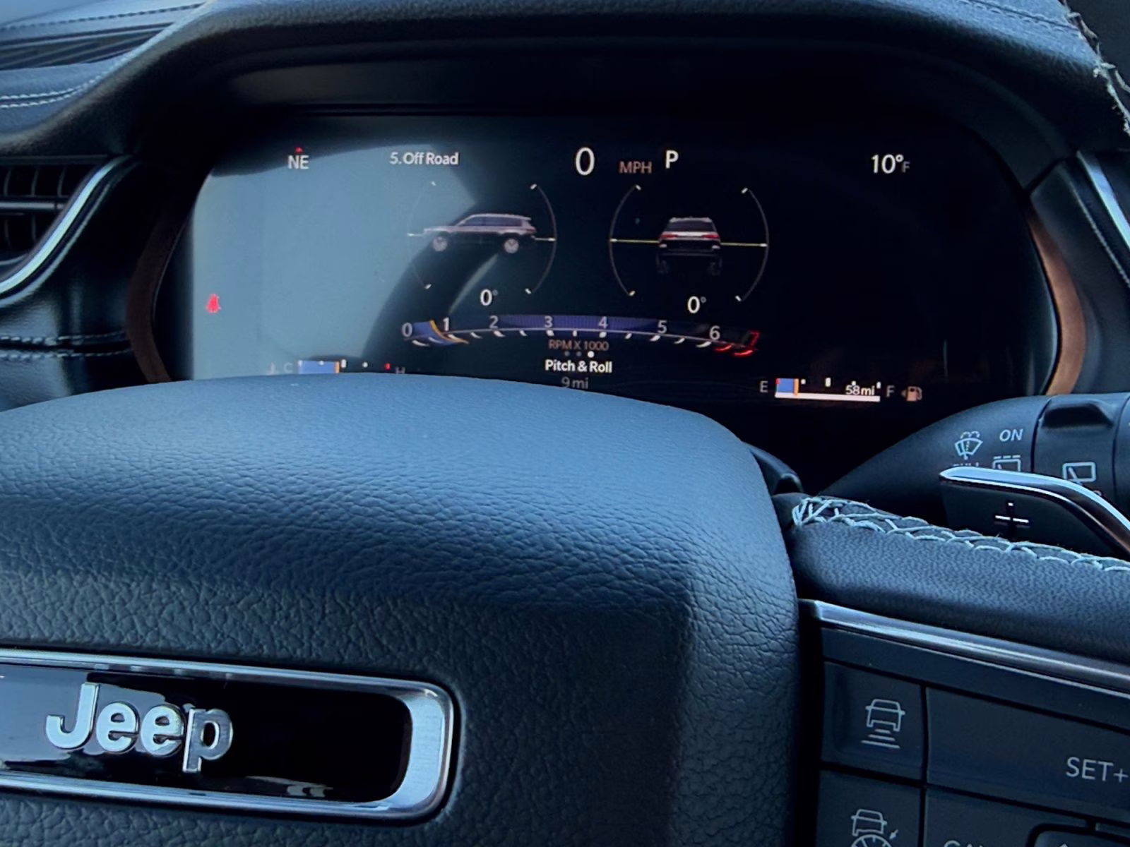 2025 Bright White Clearcoat Jeep Grand Cherokee L Limited 4X4 SUV