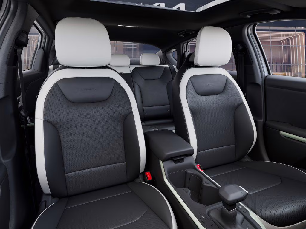 2026 Snow White Pearl Kia K4 GT-Line FWD Sedan