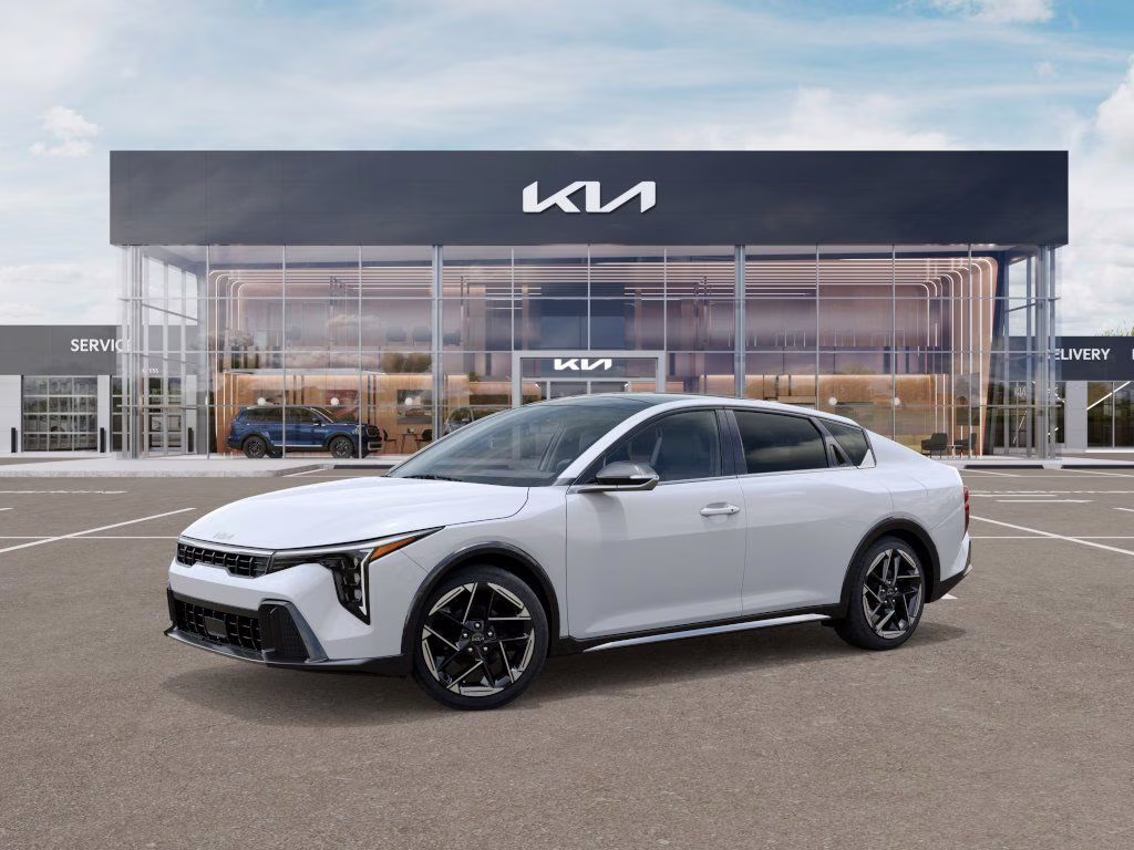 2026 Snow White Pearl Kia K4 GT-Line FWD Sedan