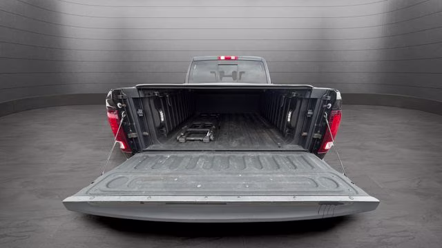 2017 Brilliant Black Crystal Pearlcoat Ram 1500 Night 4X4 Truck