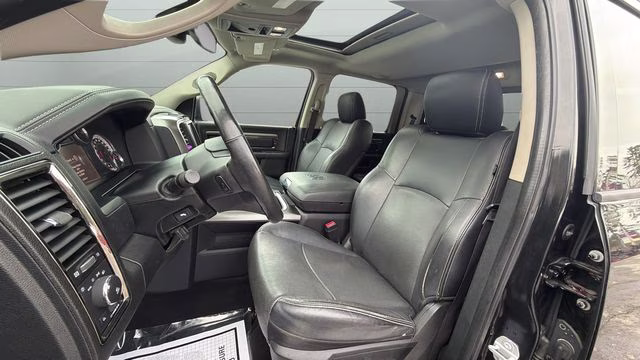 2017 Brilliant Black Crystal Pearlcoat Ram 1500 Night 4X4 Truck