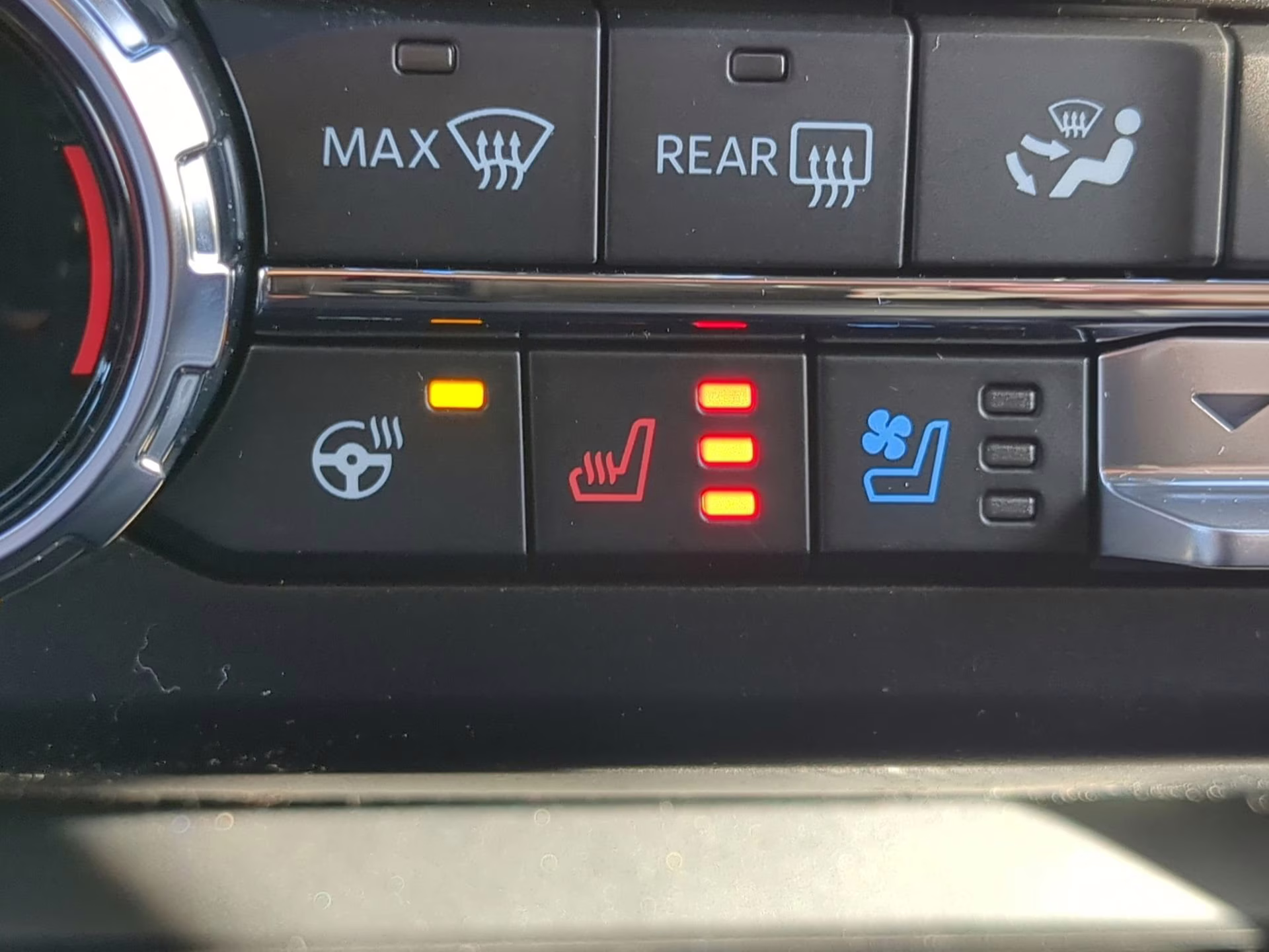 2026 Avalanche Ford Super Duty F-250 SRW LARIAT Crew Cab Pickup 4X4 Truck