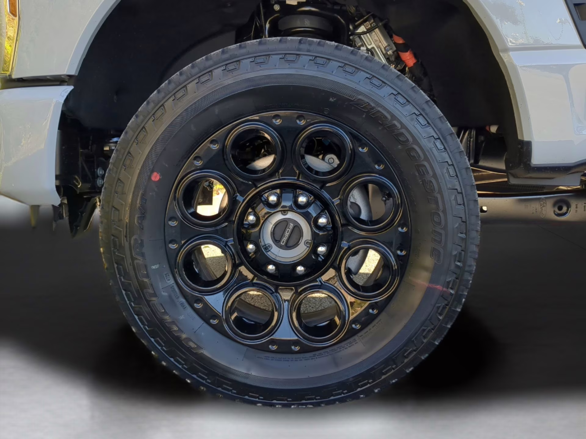 2026 Avalanche Ford Super Duty F-250 SRW LARIAT Crew Cab Pickup 4X4 Truck