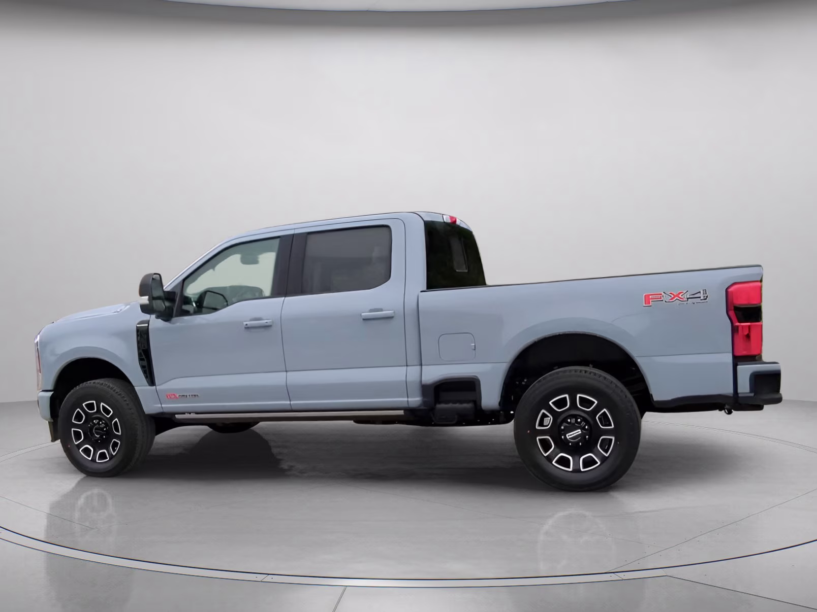 2026 Glacier Gray Metallic Tricoat Ford Super Duty F-350 SRW Platinum Crew Cab Pickup 4X4 Truck