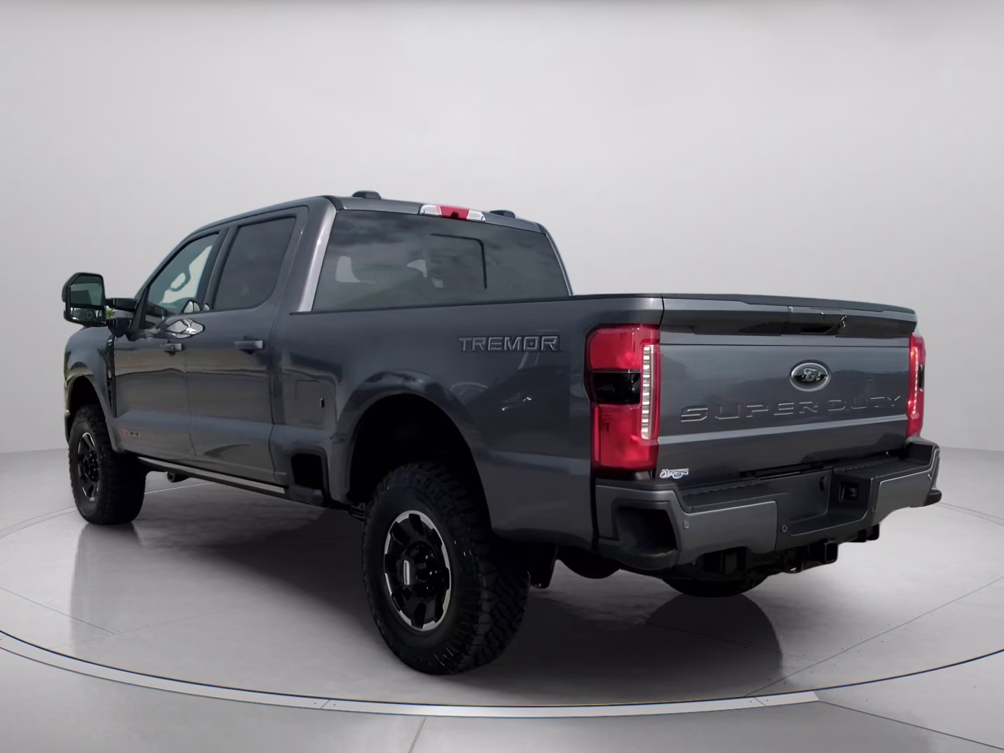 2026 Carbonized Gray Metallic Ford Super Duty F-350 SRW LARIAT Crew Cab Pickup 4X4 Truck