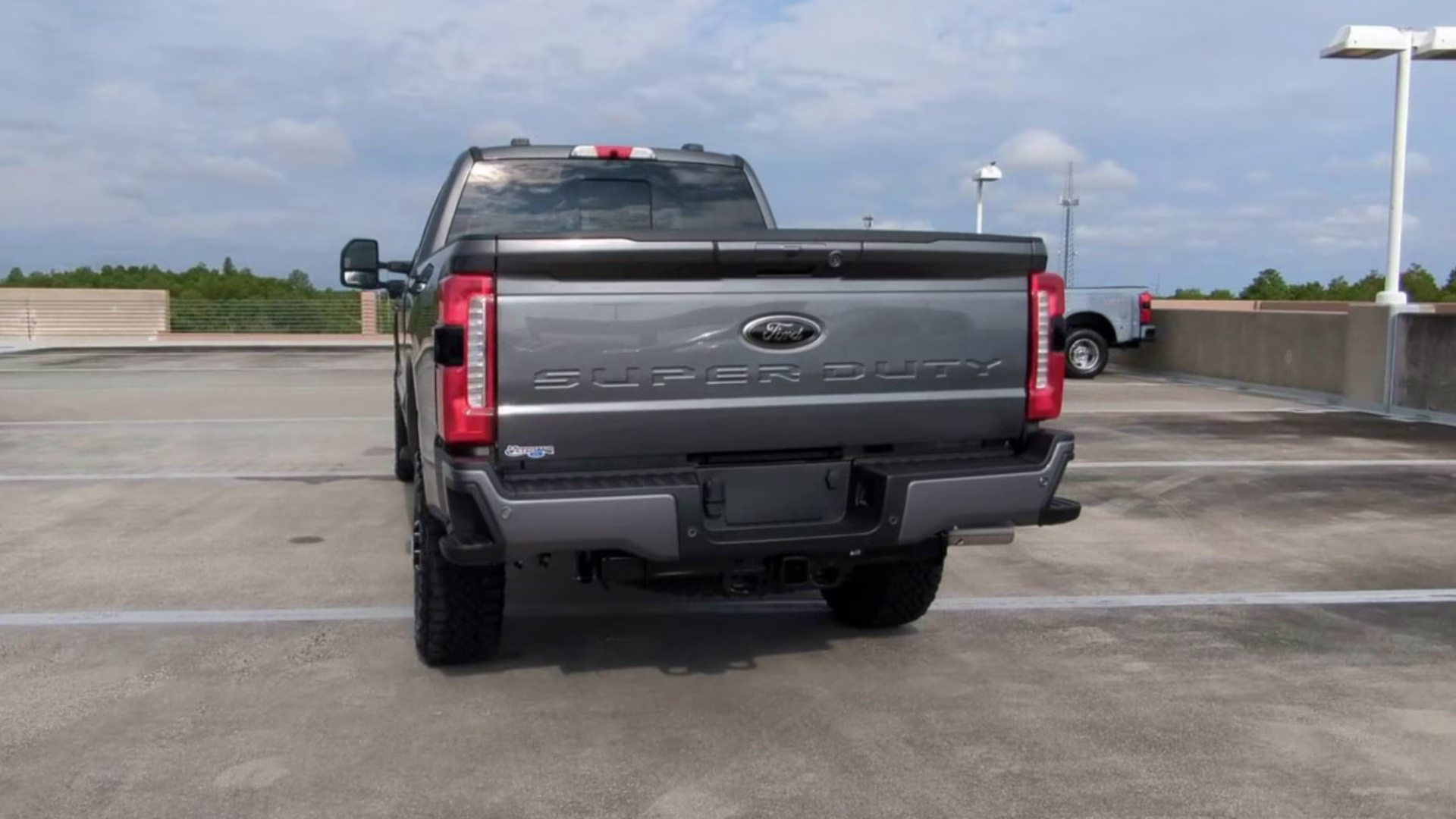 2026 Carbonized Gray Metallic Ford Super Duty F-350 SRW LARIAT Crew Cab Pickup 4X4 Truck