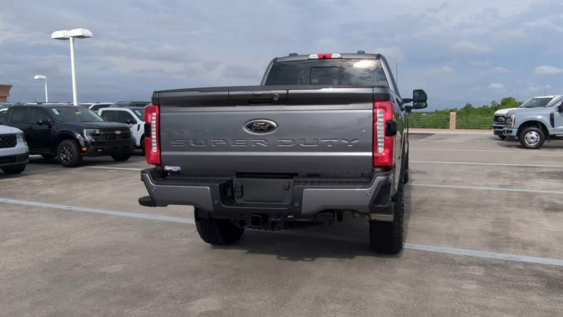 2026 Carbonized Gray Metallic Ford Super Duty F-350 SRW LARIAT Crew Cab Pickup 4X4 Truck