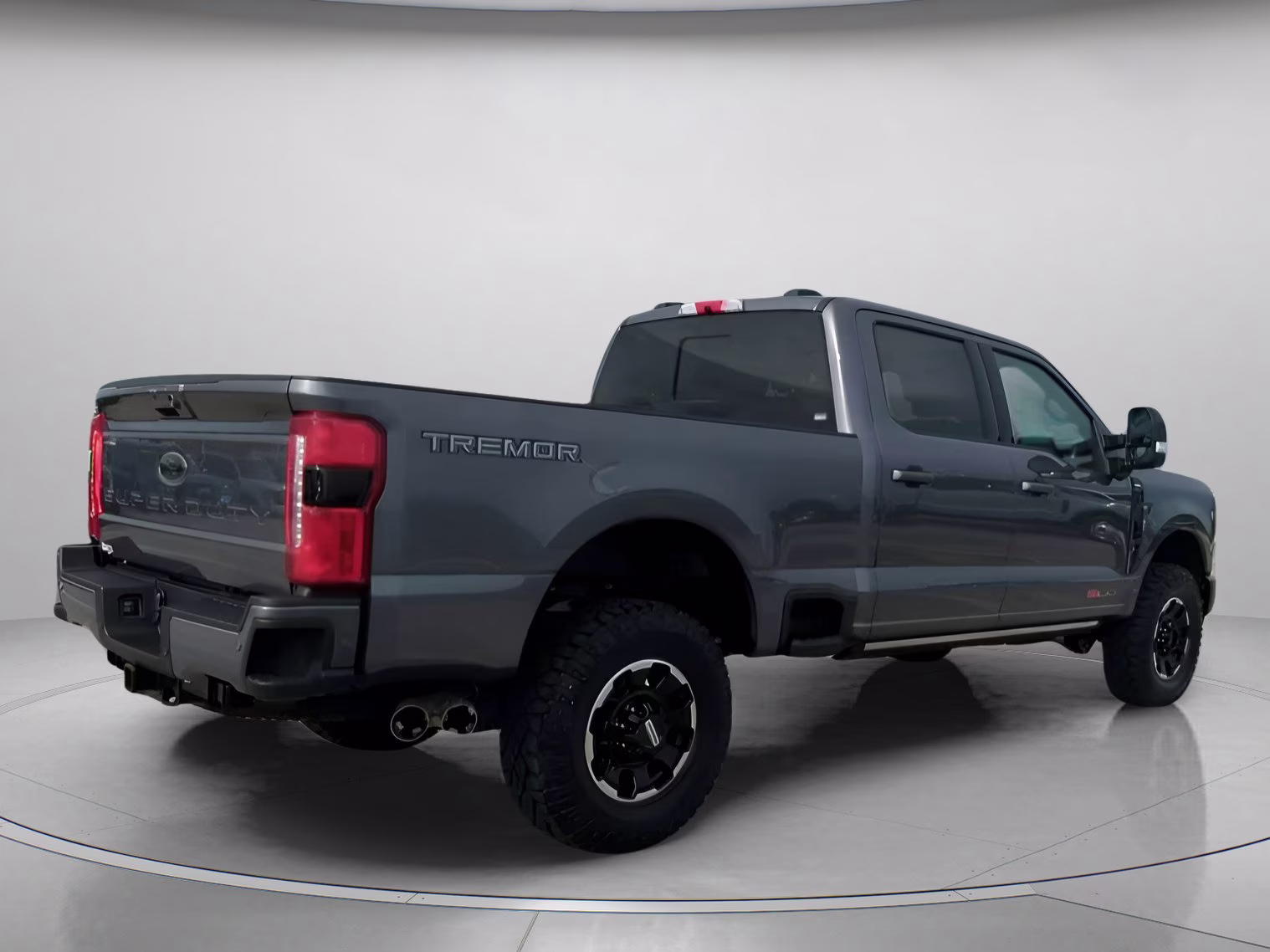2026 Carbonized Gray Metallic Ford Super Duty F-350 SRW LARIAT Crew Cab Pickup 4X4 Truck