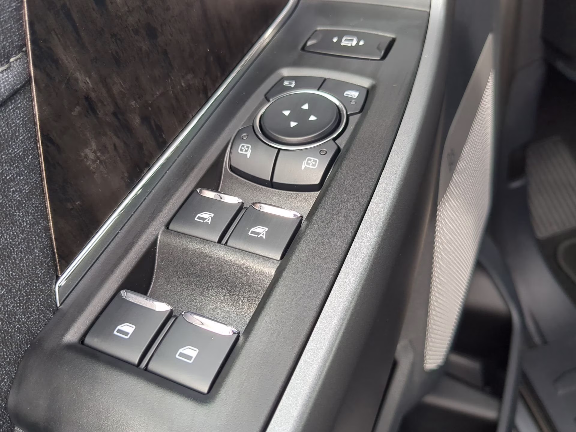 2026 Carbonized Gray Metallic Ford Super Duty F-350 SRW LARIAT Crew Cab Pickup 4X4 Truck