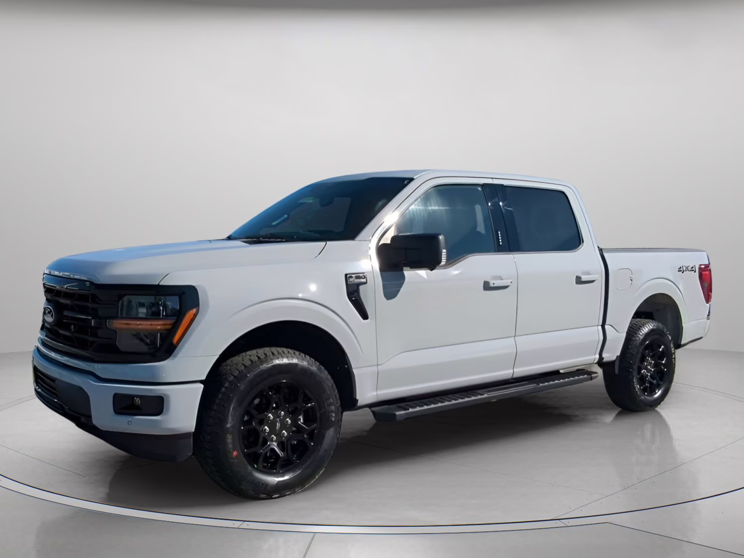 2026 Avalanche Ford F-150 XLT Crew Cab Pickup 4X4 Truck