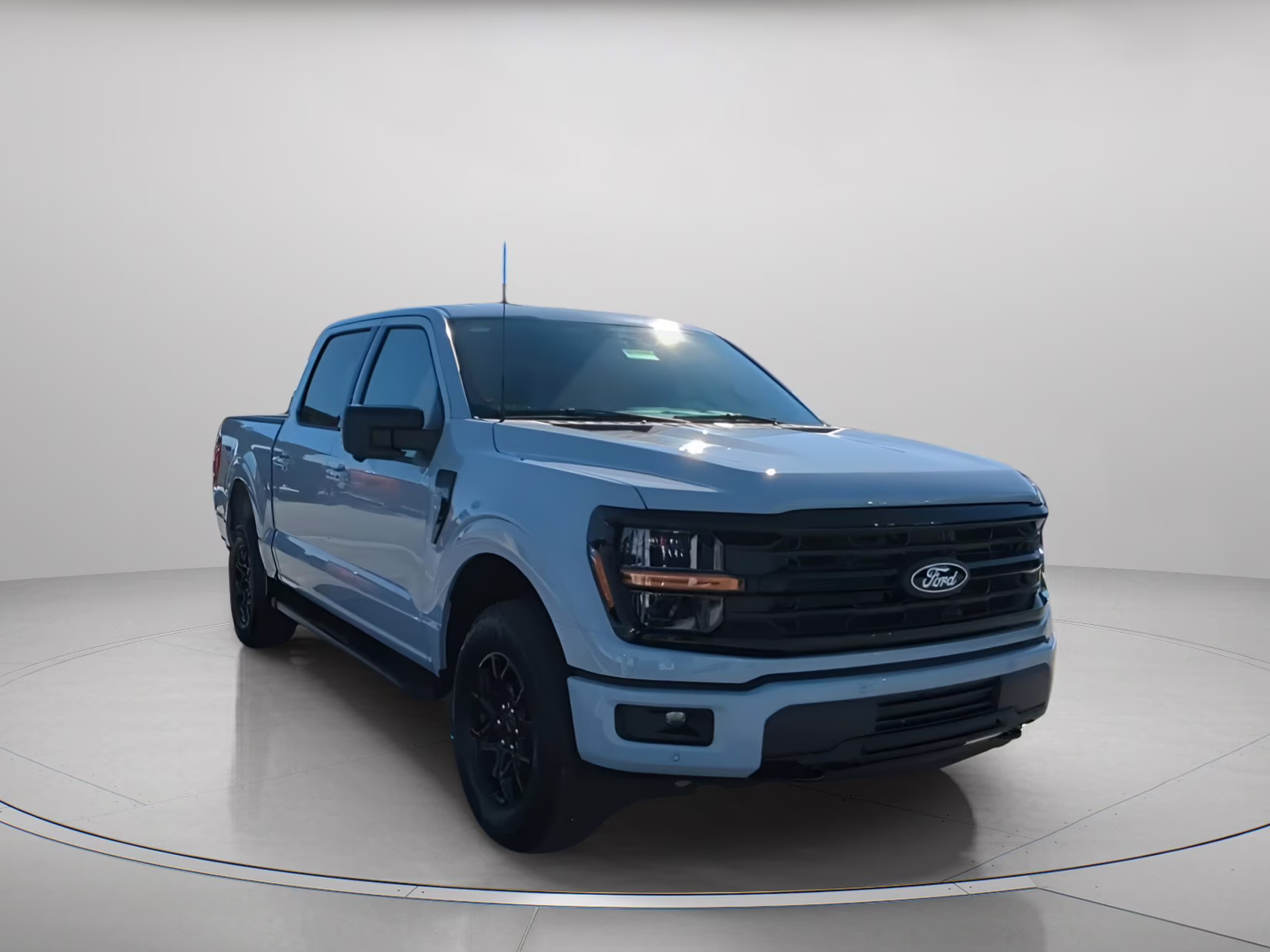 2026 Avalanche Ford F-150 XLT Crew Cab Pickup 4X4 Truck