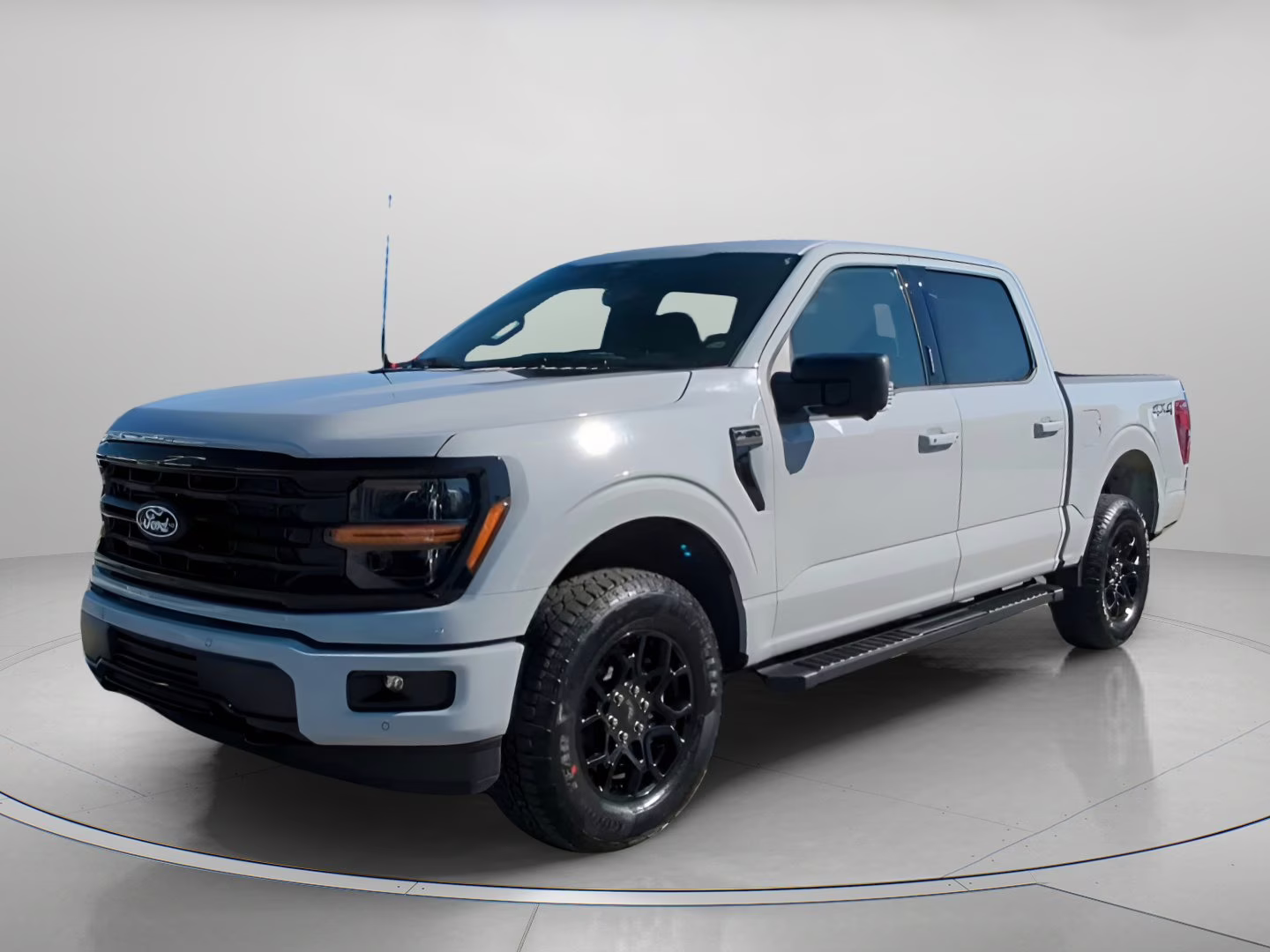 2026 Avalanche Ford F-150 XLT Crew Cab Pickup 4X4 Truck