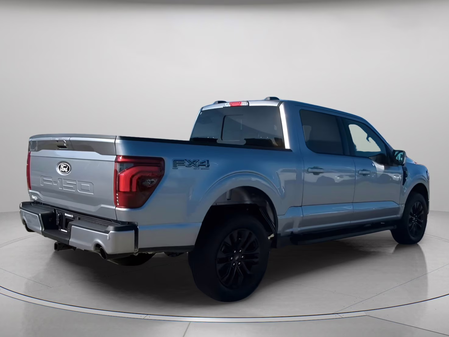 2026 Iconic Silver Metallic Ford F-150 LARIAT Crew Cab Pickup 4X4 Truck