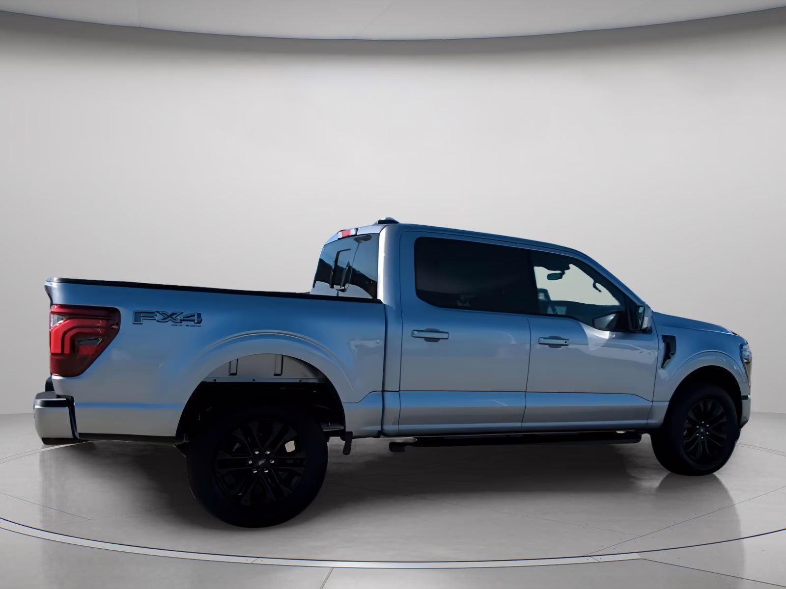 2026 Iconic Silver Metallic Ford F-150 LARIAT Crew Cab Pickup 4X4 Truck