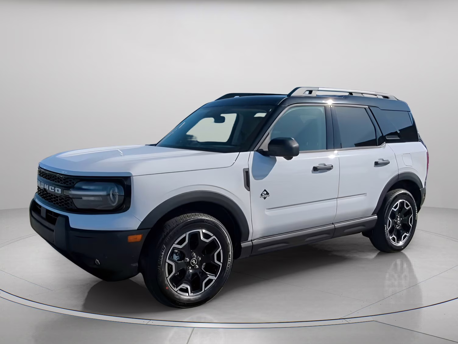 2026 Oxford White Ford Bronco Sport Outer Banks 4X4 SUV