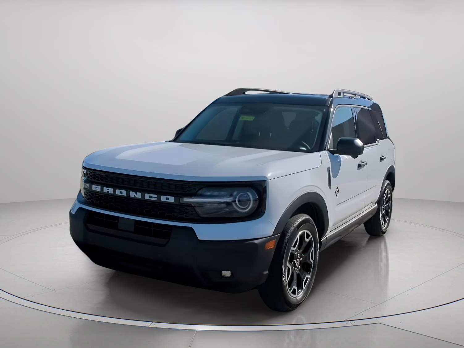 2026 Oxford White Ford Bronco Sport Outer Banks 4X4 SUV