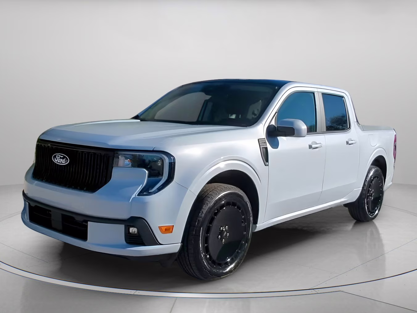 2026 Space White Metallic Ford Maverick Lobo Standard Crew Cab Pickup AWD Truck