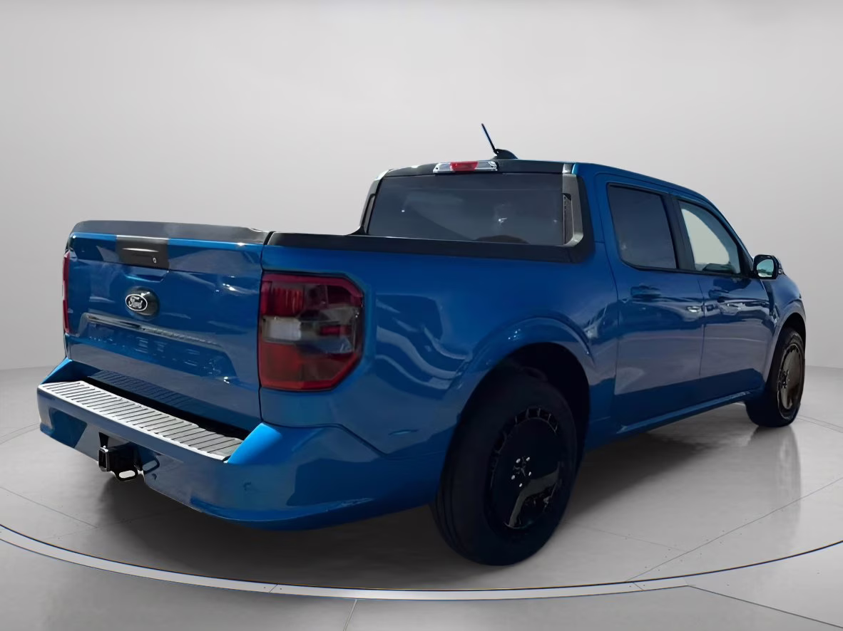 2026 Velocity Blue Ford Maverick Lobo Standard Crew Cab Pickup AWD Truck