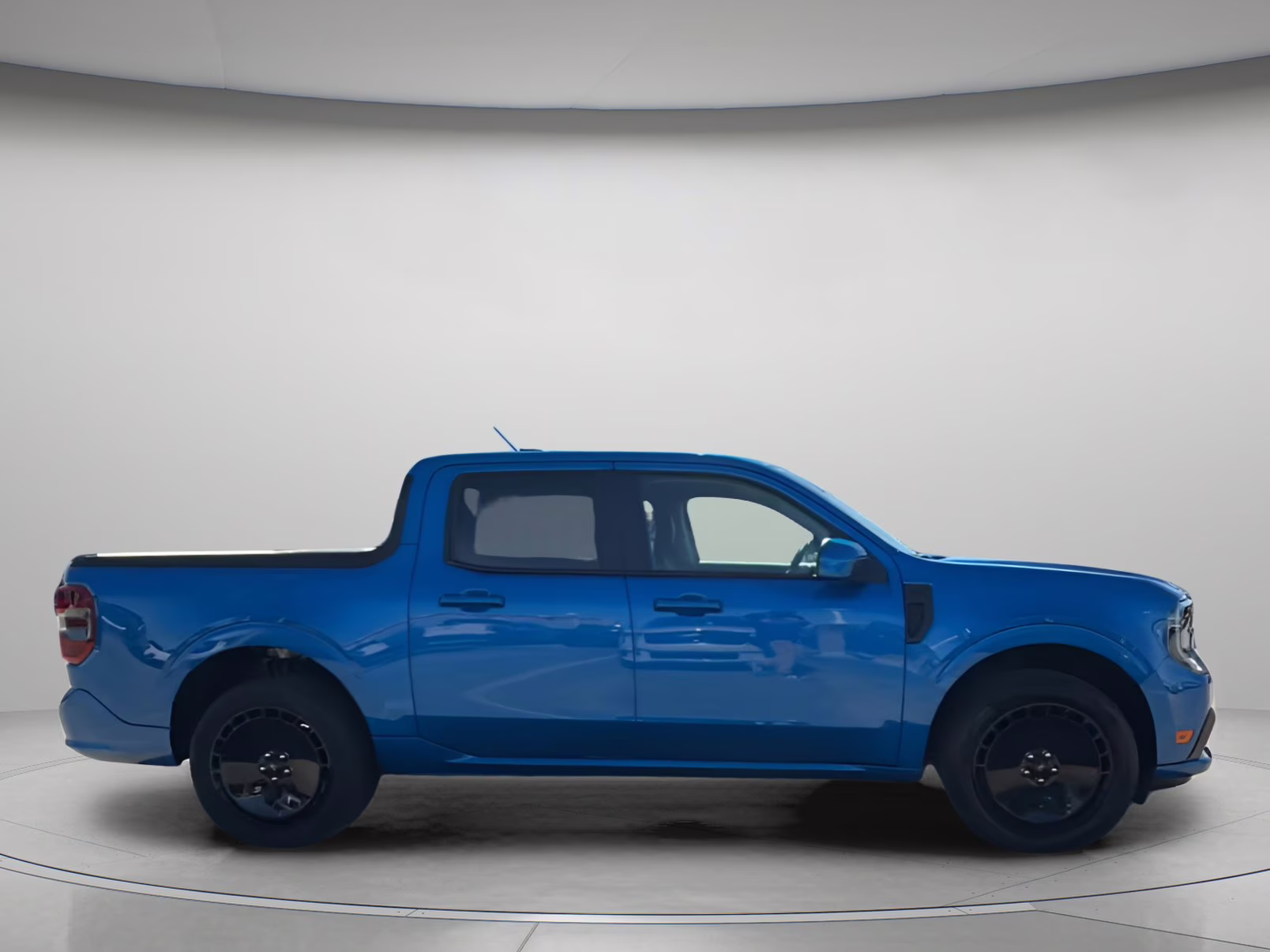2026 Velocity Blue Ford Maverick Lobo Standard Crew Cab Pickup AWD Truck