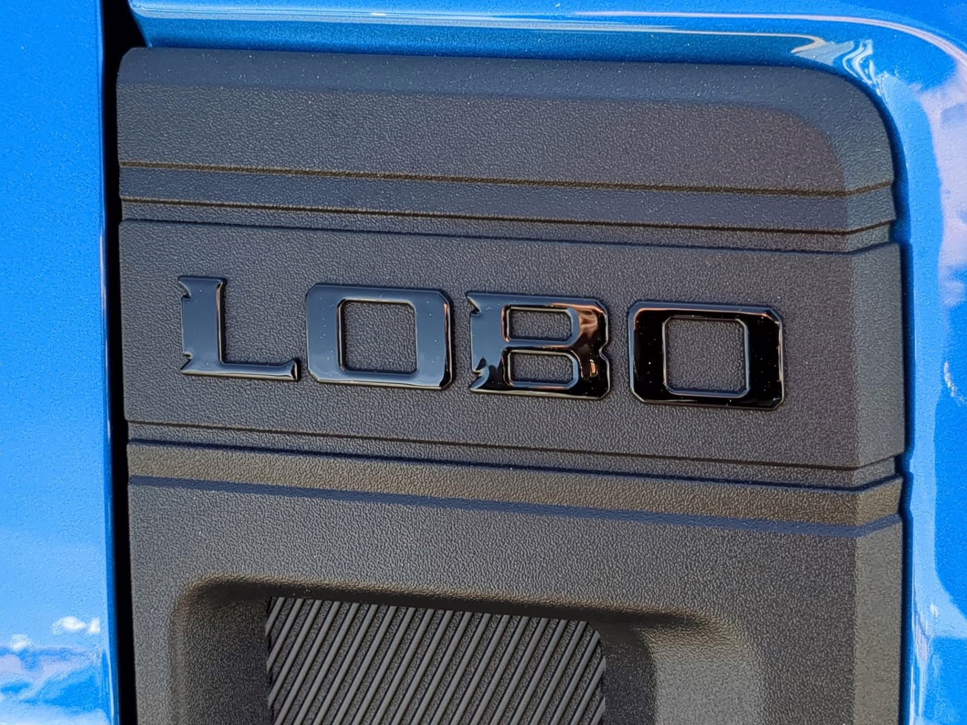 2026 Velocity Blue Ford Maverick Lobo Standard Crew Cab Pickup AWD Truck