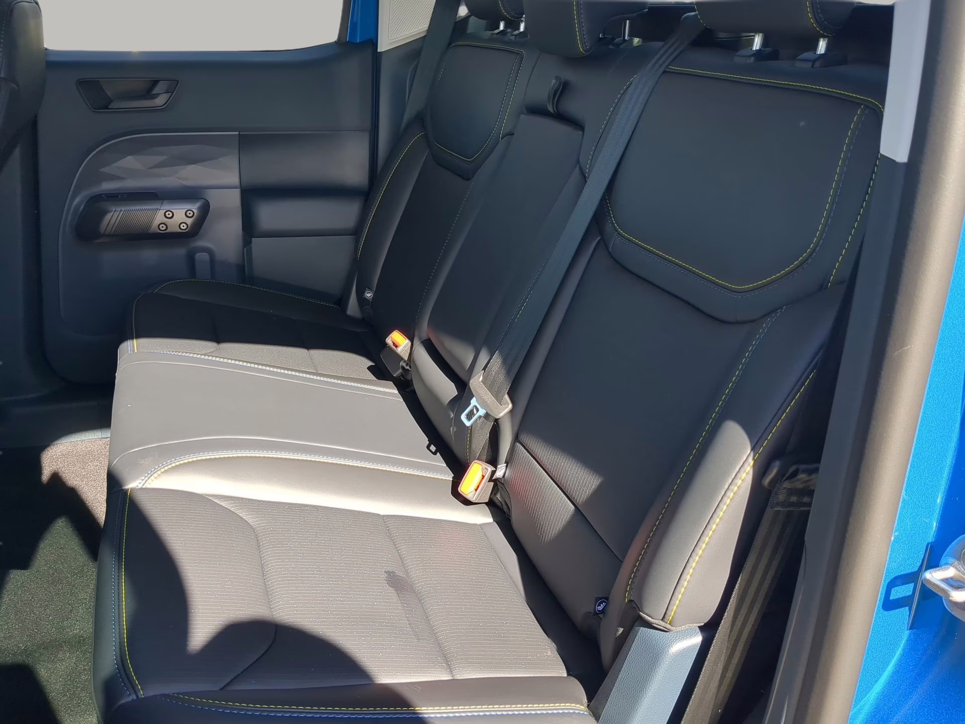 2026 Velocity Blue Ford Maverick Lobo Standard Crew Cab Pickup AWD Truck