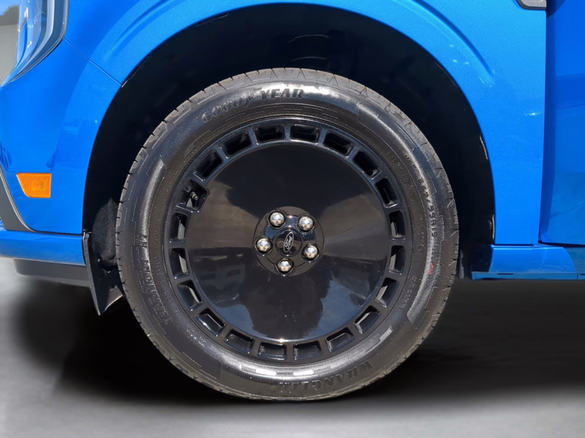 2026 Velocity Blue Ford Maverick Lobo Standard Crew Cab Pickup AWD Truck