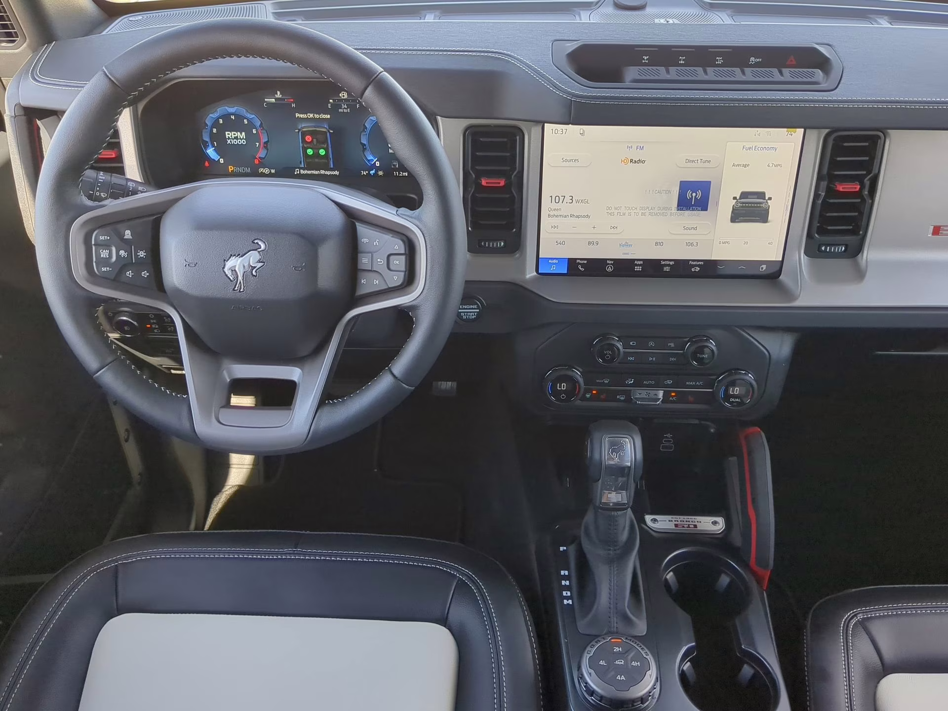 2026 Wimbledon White Ford Bronco Outer Banks 4X4 Convertible