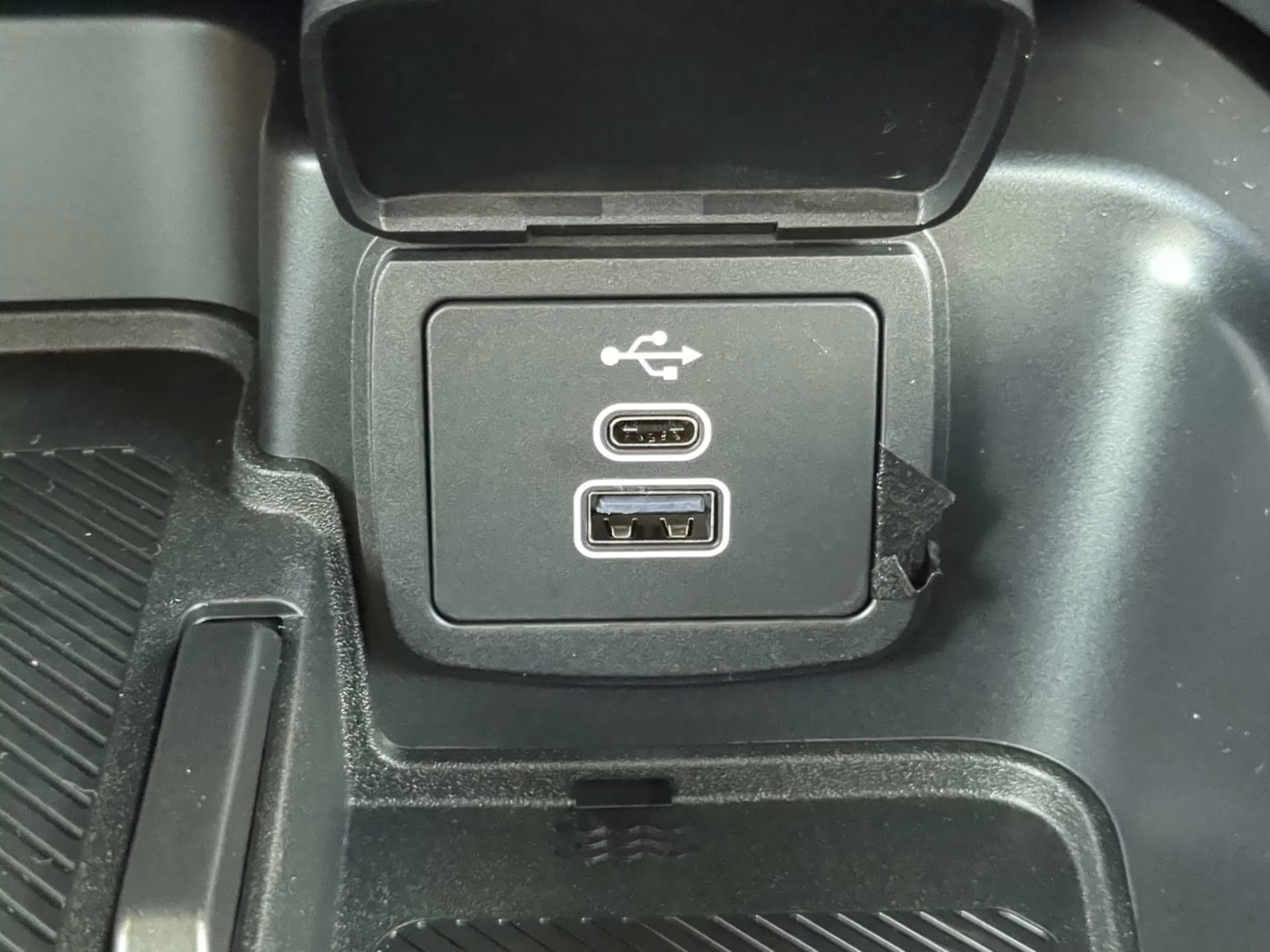 2026 Wimbledon White Ford Bronco Outer Banks 4X4 Convertible